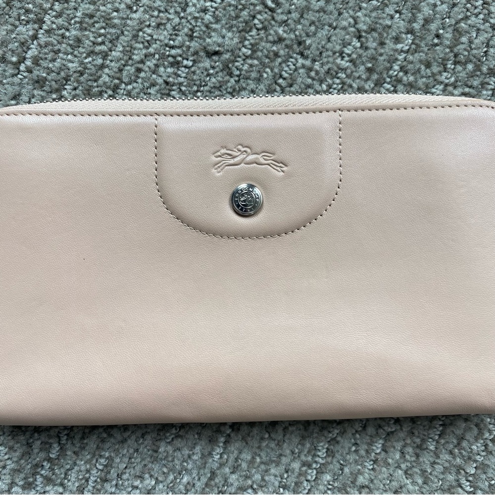 Longchamp Le Pliage Cuir zip around wallet